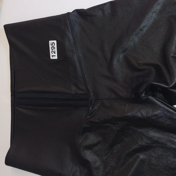 Xjboots Woman L/XL Thick Black Leggings Tummy Control - Picture 6 of 7